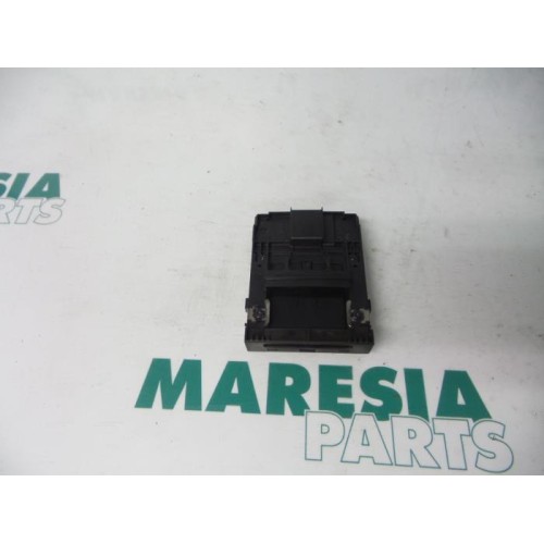 Renault - Megane - Card reader (lock)