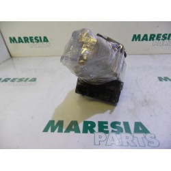 Peugeot - 307 - Power steering pump