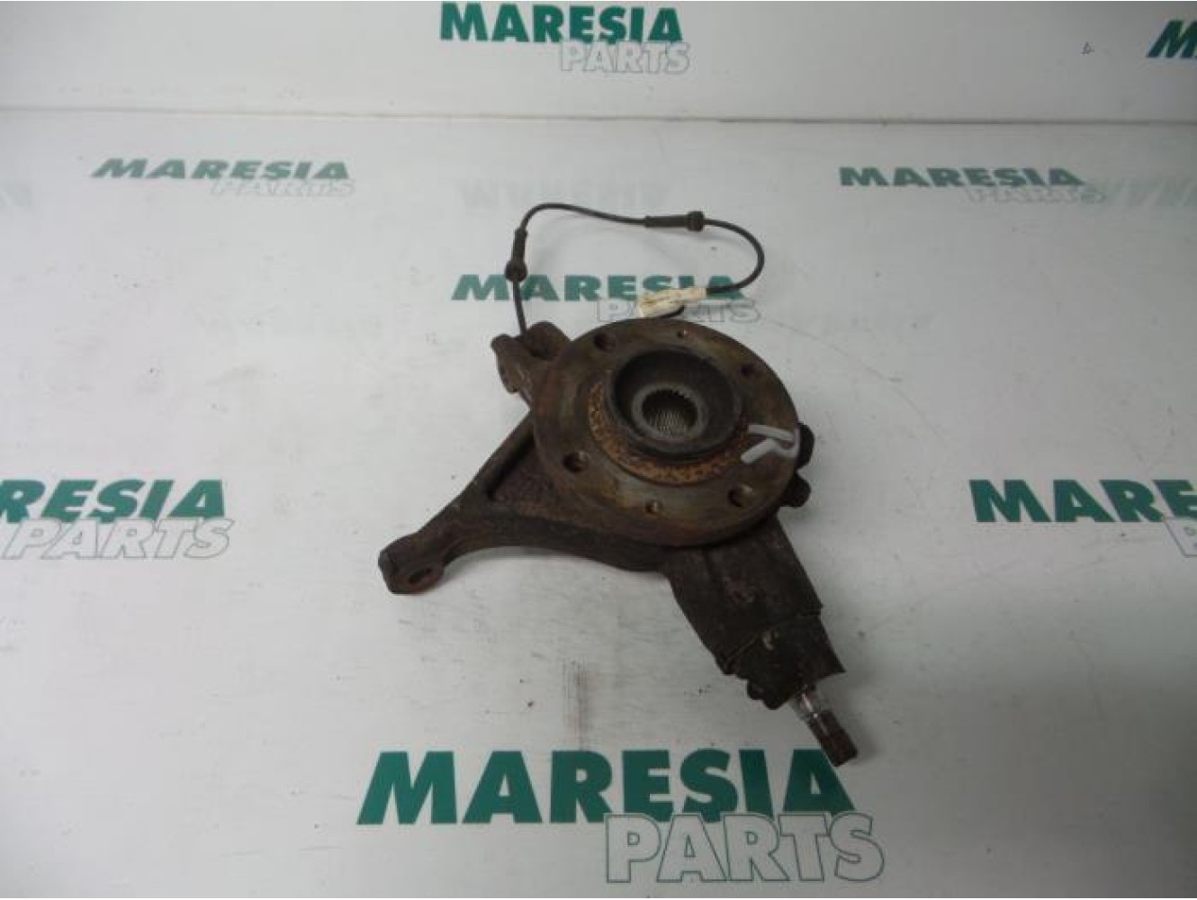 Peugeot - 307 - Knuckle, front right