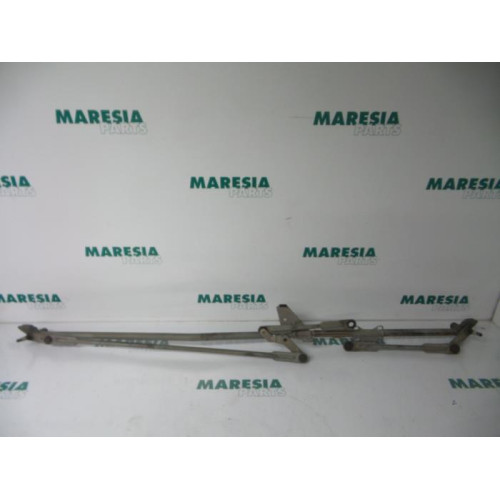 Peugeot - 307 - Wiper mechanism