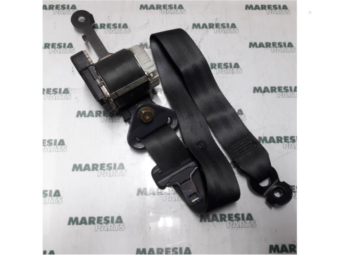 Renault - Clio - Front seatbelt, right