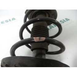 Renault - Clio - Front shock absorber rod, right
