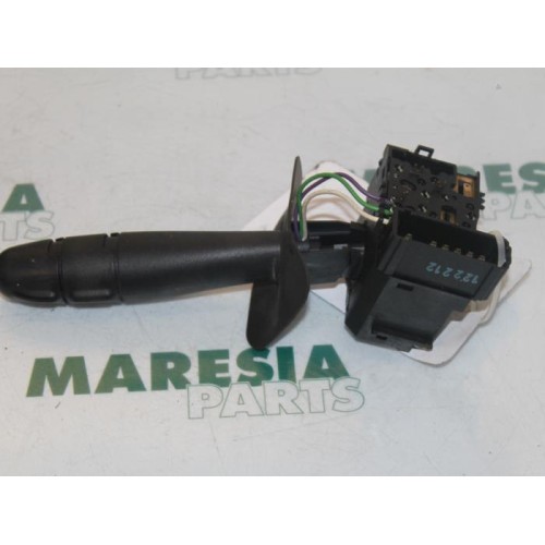 Renault - Clio - Indicator switch
