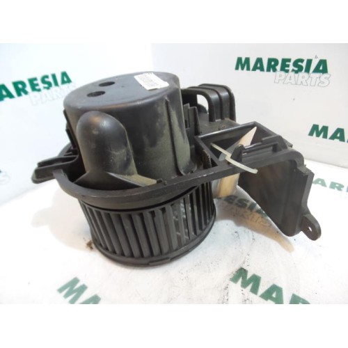 Renault - Clio - Heating and ventilation fan motor