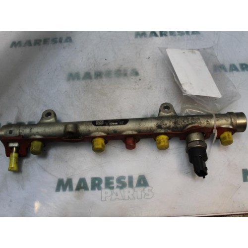Renault - Megane - Fuel injector nozzle