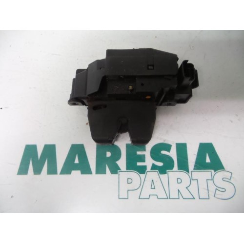 Peugeot - 508 - Tailgate lock mechanism