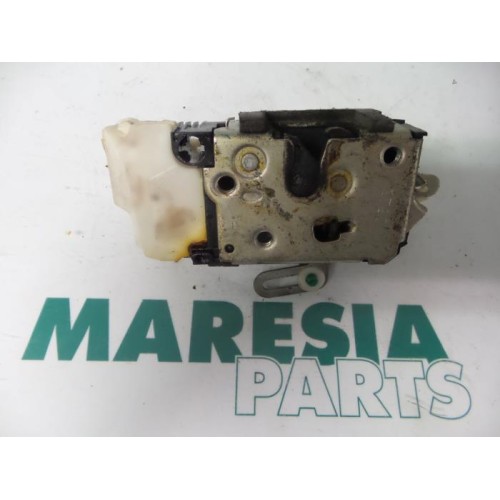 Fiat - Punto - Front door lock mechanism 4-door, right