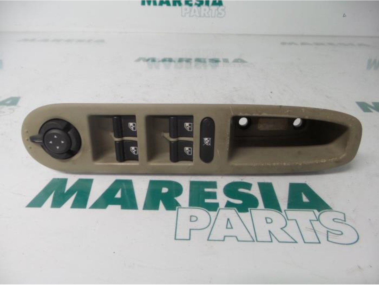Alfa Romeo - 159 - Multi-functional window switch