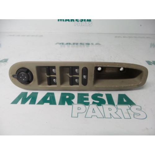 Alfa Romeo - 159 - Multi-functional window switch