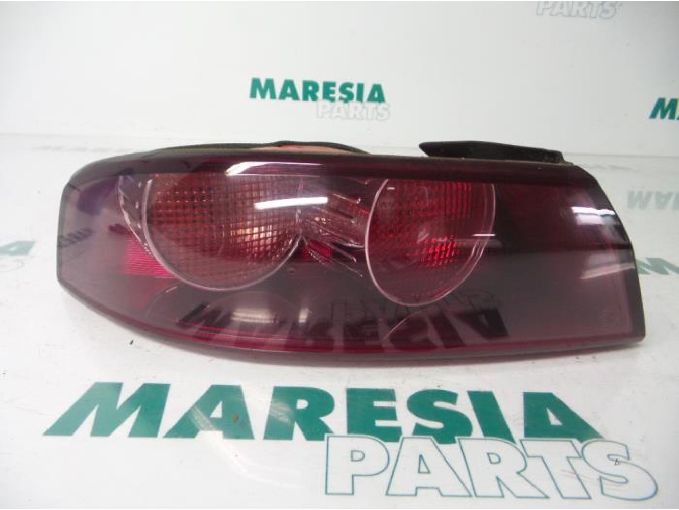 Alfa Romeo - 159 - Taillight, left