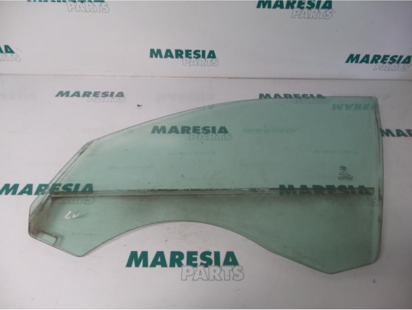 Alfa Romeo - 159 - Door window 4-door, front left