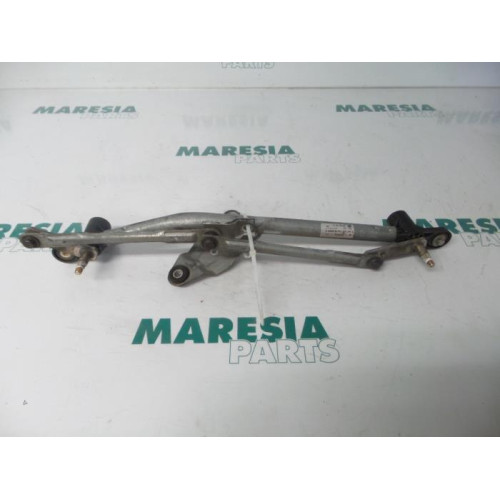 Alfa Romeo - 159 - Wiper mechanism