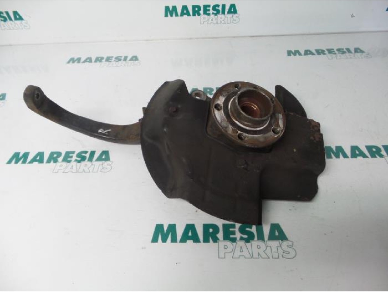 Alfa Romeo - 159 - Knuckle, front right
