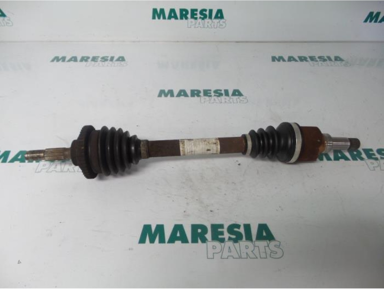 Peugeot - 206 - Aandrijfas links-voor