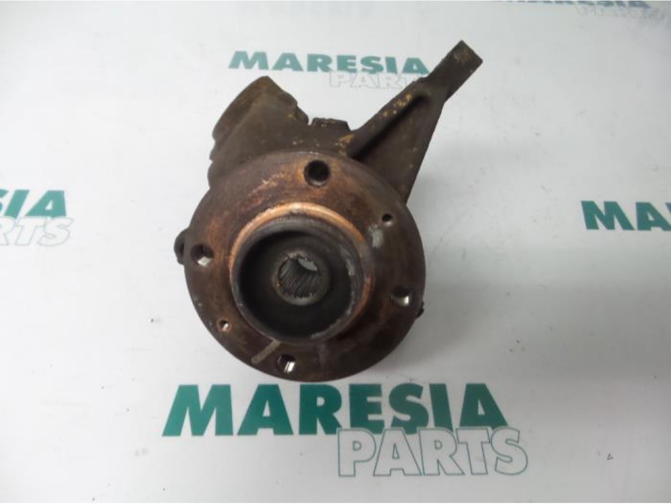 Peugeot - 206 - Knuckle, front left