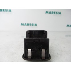 Peugeot - 206 - Multi-functional window switch