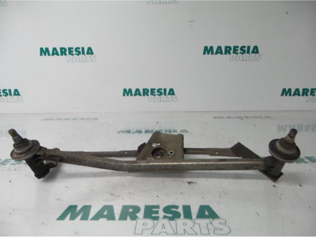 Peugeot - 206 - Wiper mechanism