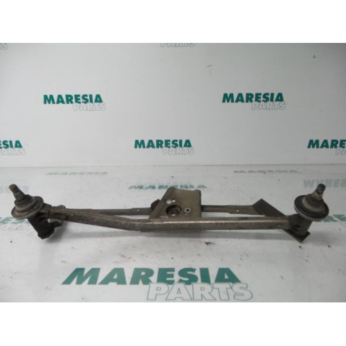 Peugeot - 206 - Wiper mechanism