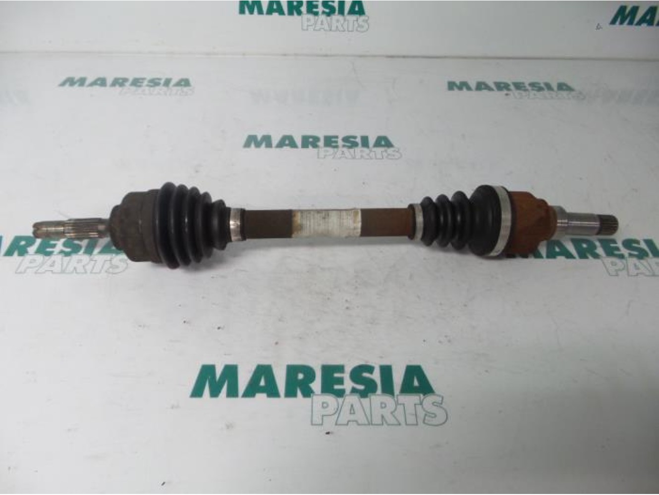 Peugeot - 206 - Aandrijfas links-voor