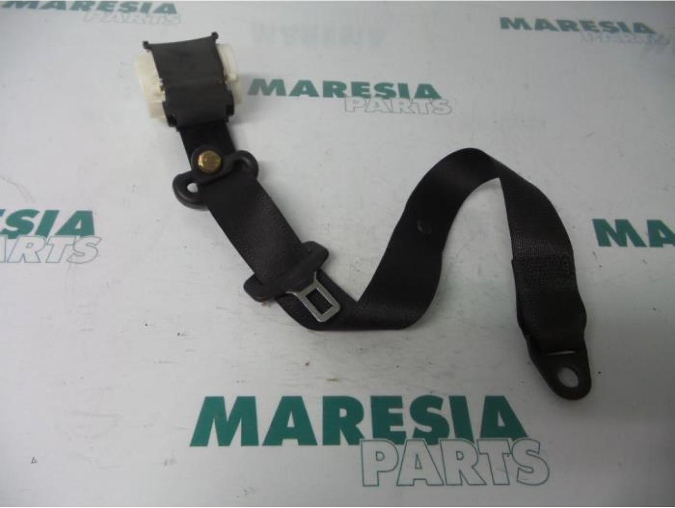 Fiat - Stilo - Rear seatbelt, right