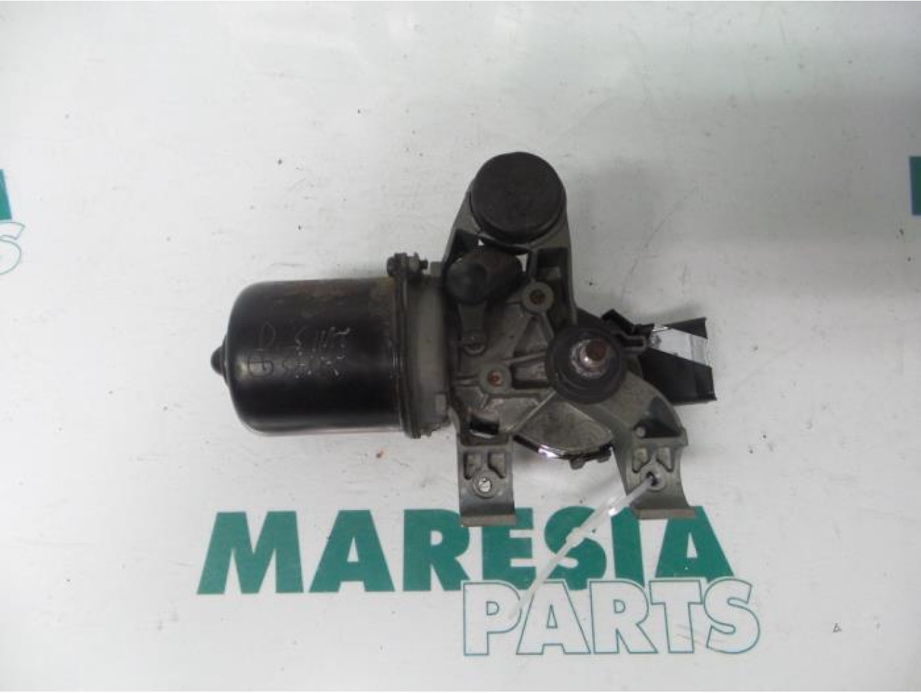 Peugeot - 107 - Front wiper motor