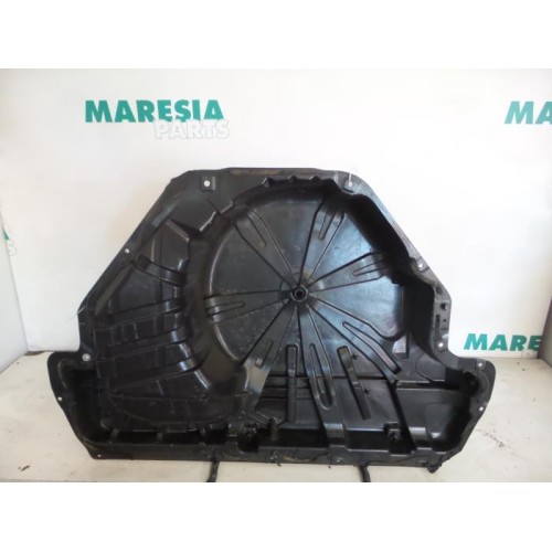 Renault - Megane - Reserveradkasten