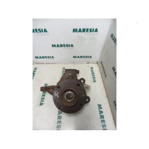 Peugeot - 206 - Knuckle, front right
