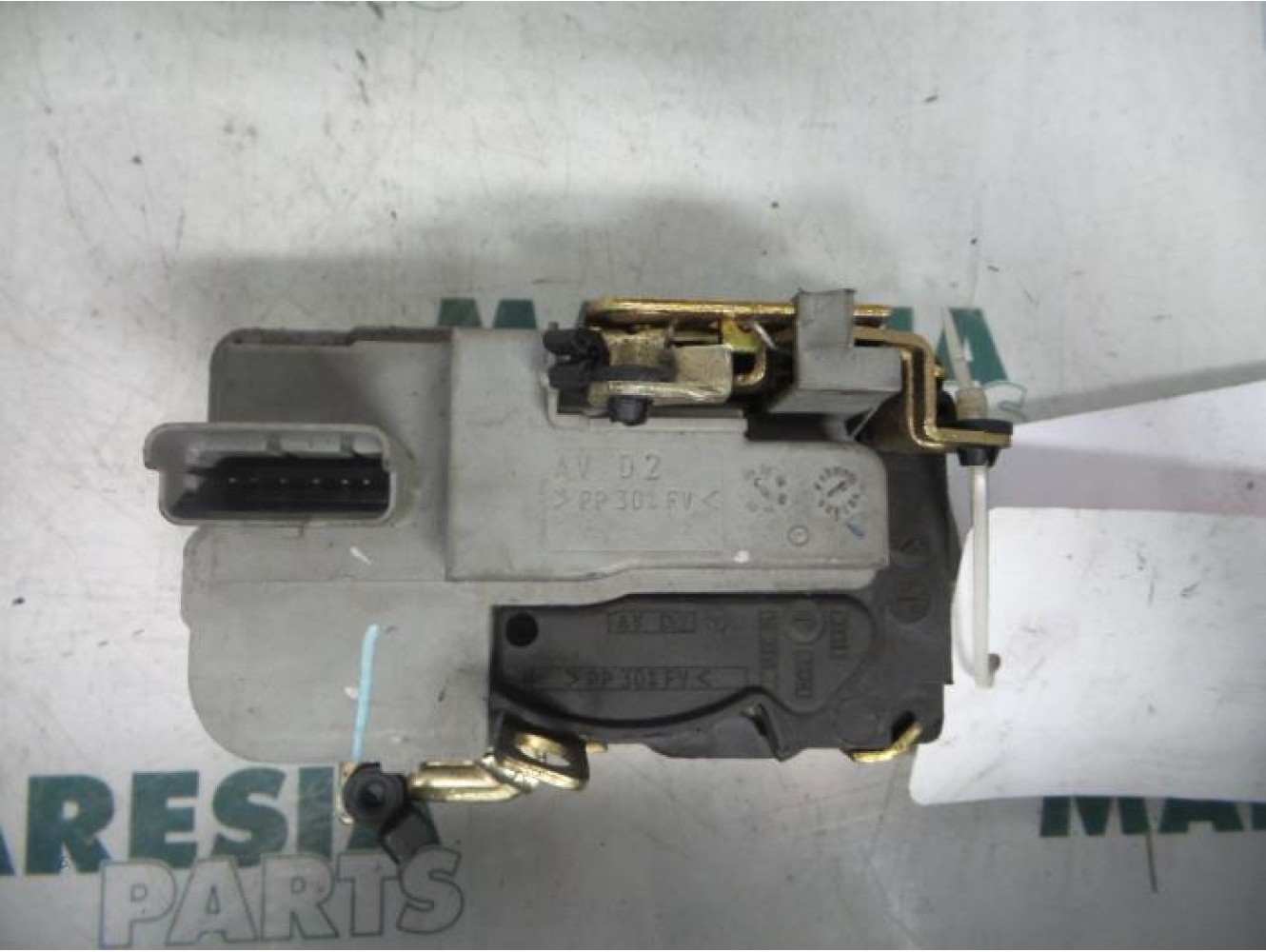 Peugeot - 206 - Front door lock mechanism 4-door, right