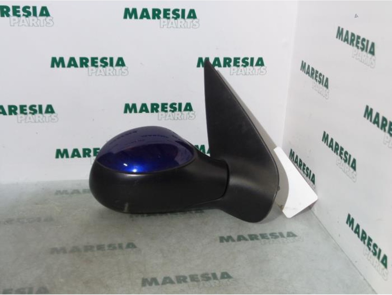 Peugeot - 206 - Wing mirror, right