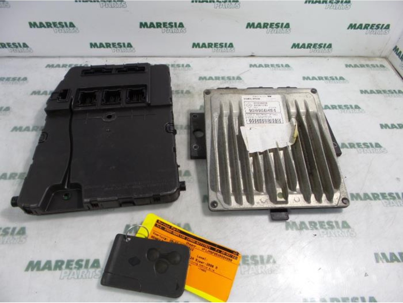 Renault - Megane Scenic - Engine management computer