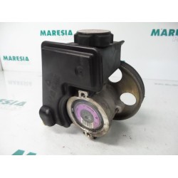 Peugeot - 206 - Power steering pump