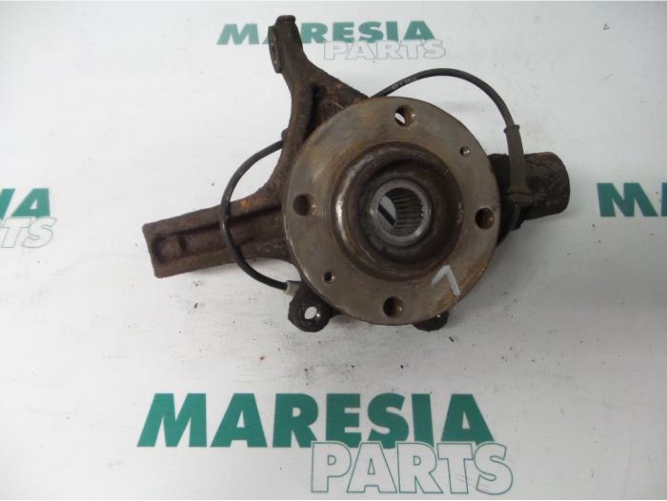 Peugeot - 307 - Knuckle, front left