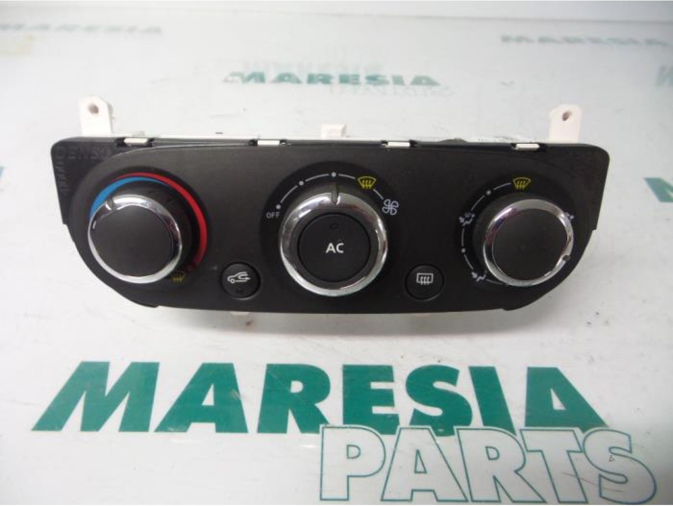 Renault - Captur - Heater control panel