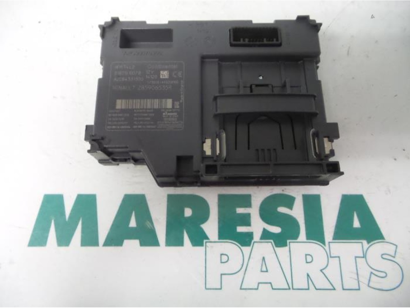 Renault - Captur - Card reader (lock)