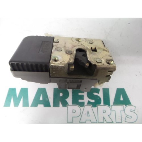 Citroen - C5 - Front door lock mechanism 4-door, right