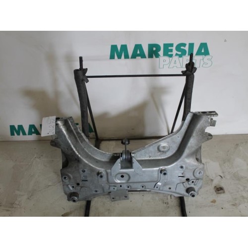 Renault - Captur - Subframe