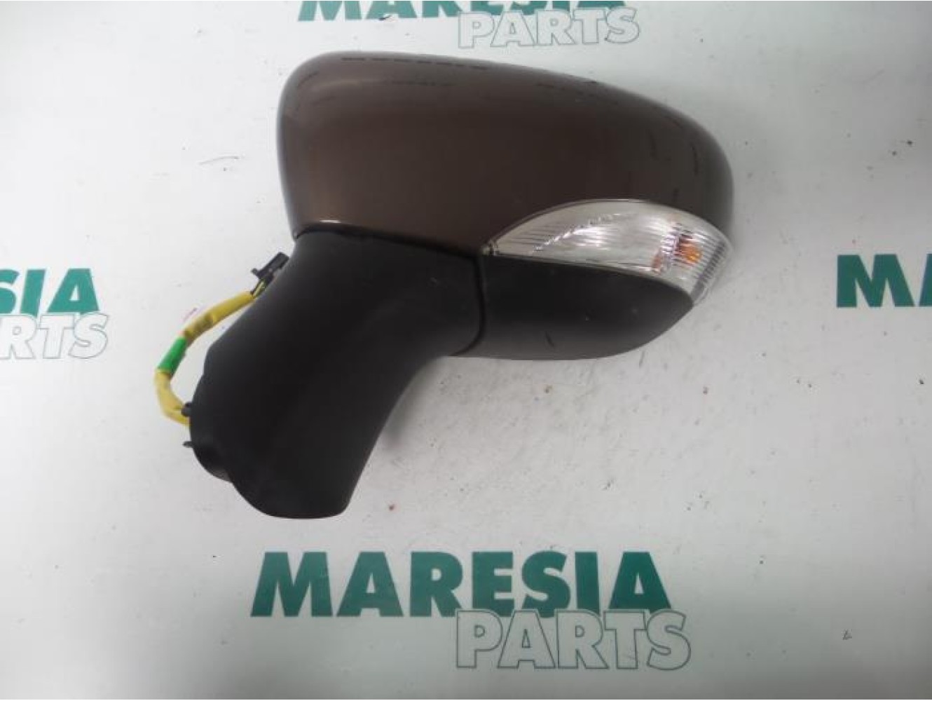 Renault - Captur - Wing mirror, left