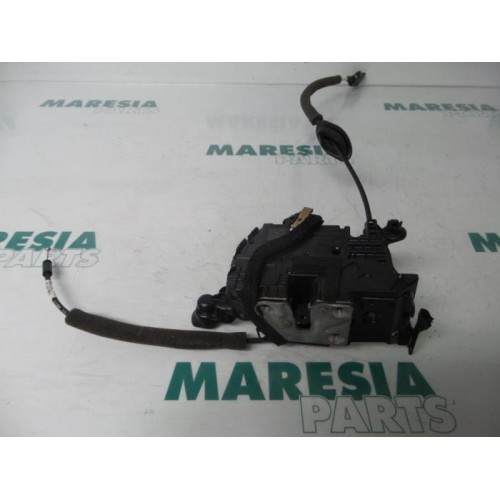 Renault - Captur - Door lock mechanism 4-door, front left