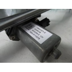 Renault - Captur - Rear door window mechanism 4-door, right