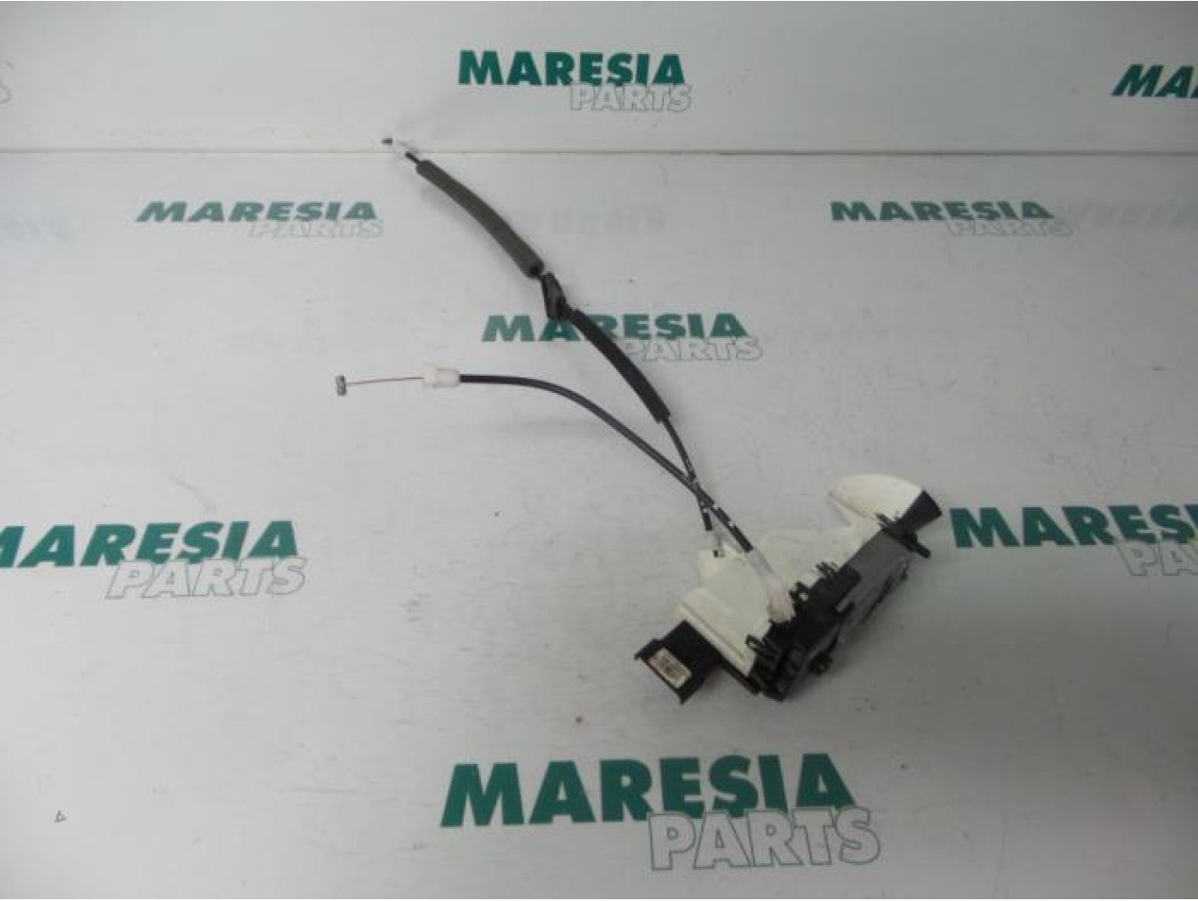 Peugeot - Partner - Door lock mechanism 4-door, front left