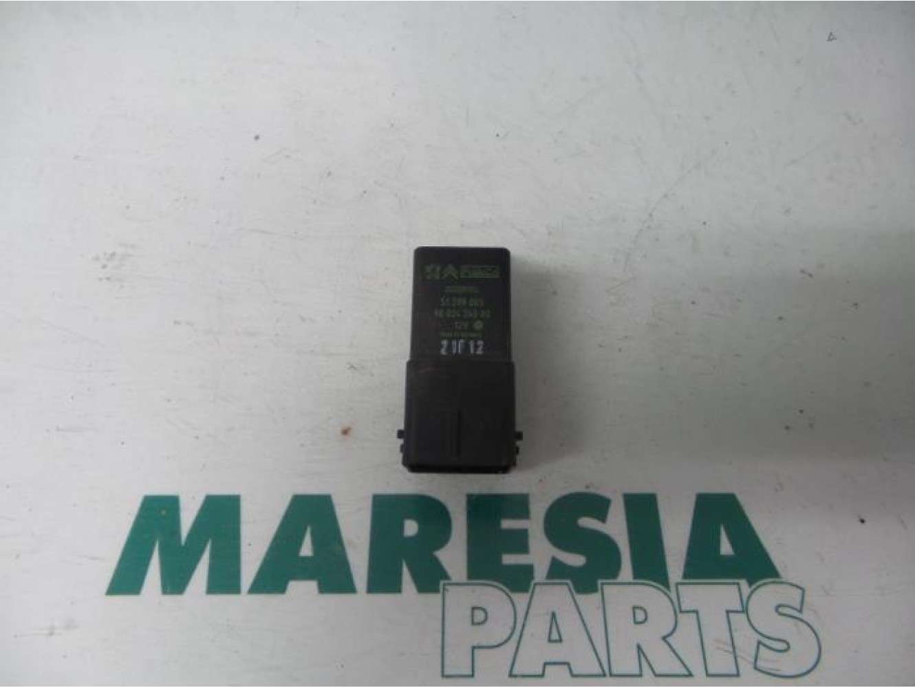 Peugeot - Partner - Glow plug relay
