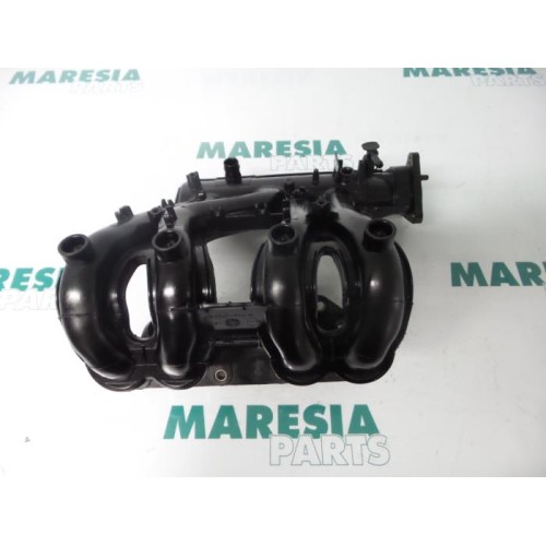 Renault - Clio - Intake manifold