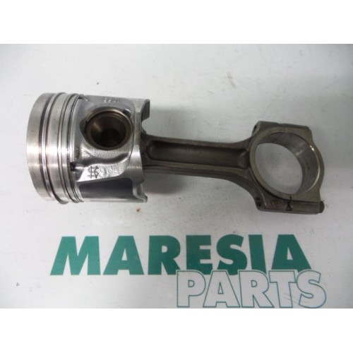 Renault - Trafic - Piston