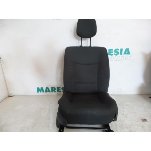 Renault - Espace - Seat, right
