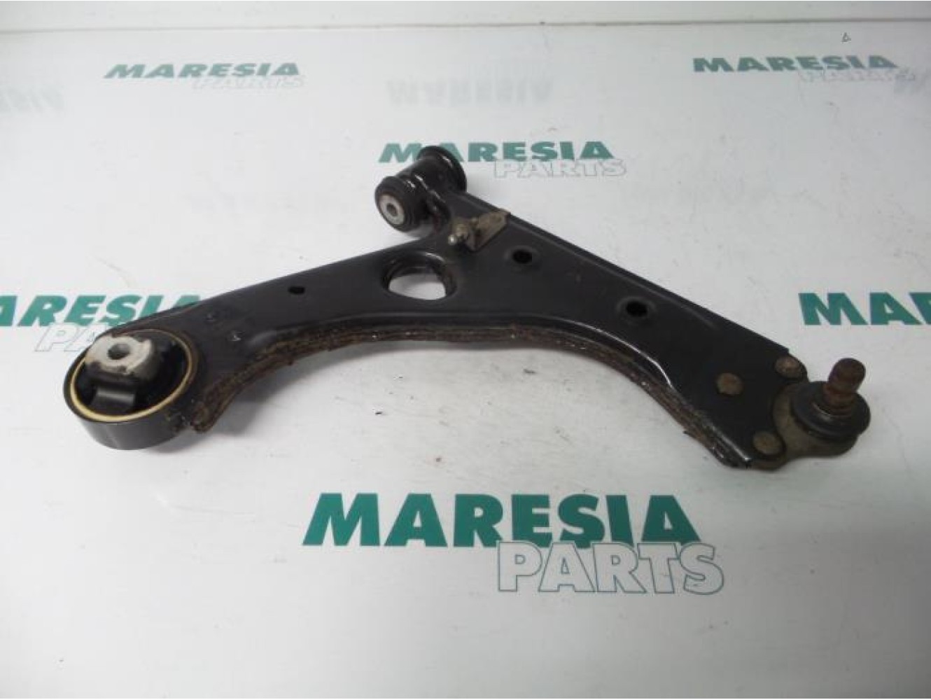 Alfa Romeo - Mito - Front lower wishbone, right