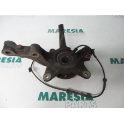 Renault - Kangoo - Knuckle, front right