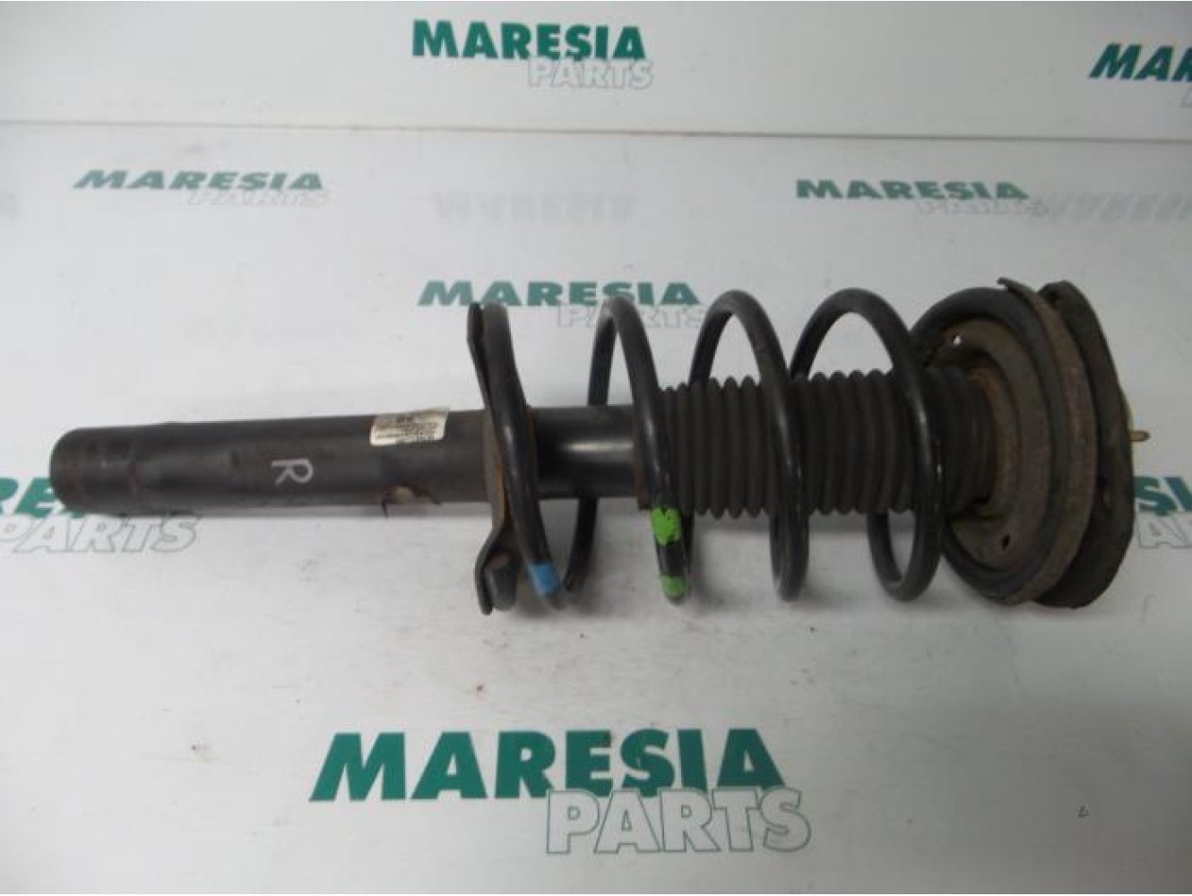 Peugeot - 206 - Front shock absorber rod, right