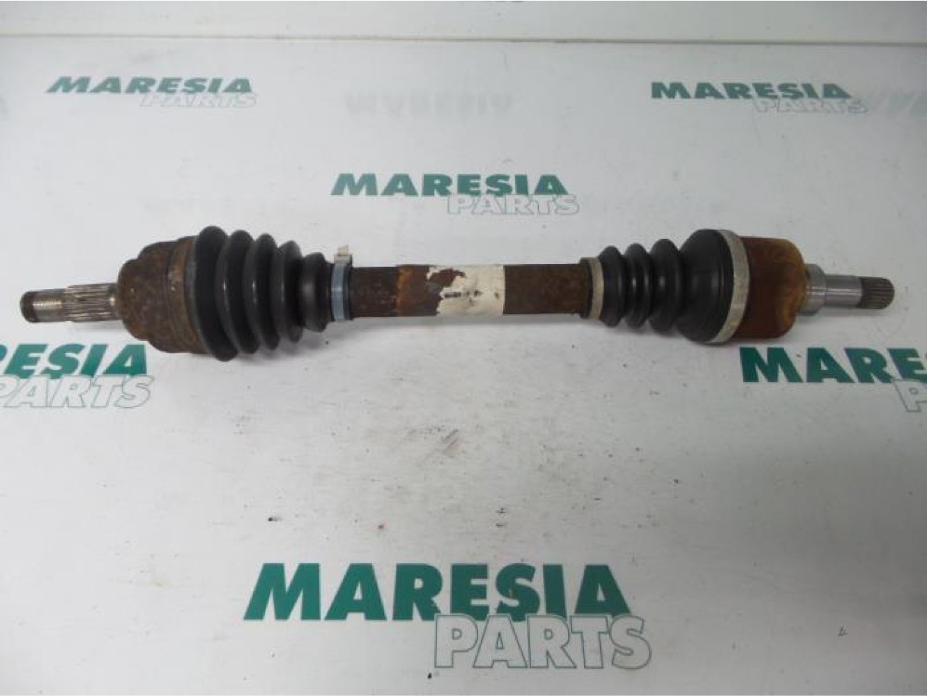 Peugeot - 206 - Aandrijfas links-voor