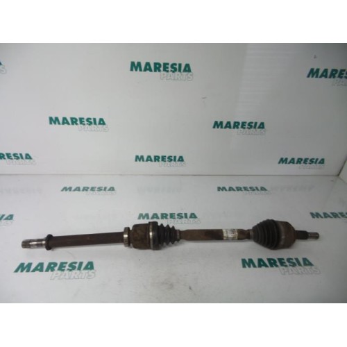 Renault - Kangoo - Front drive shaft, right