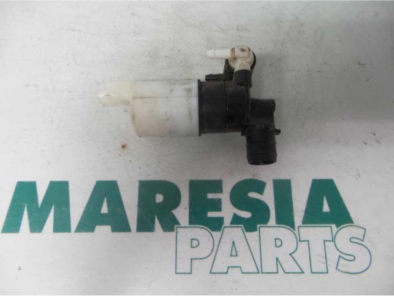 Peugeot - 308 - Scheibensprüherpumpe vorne